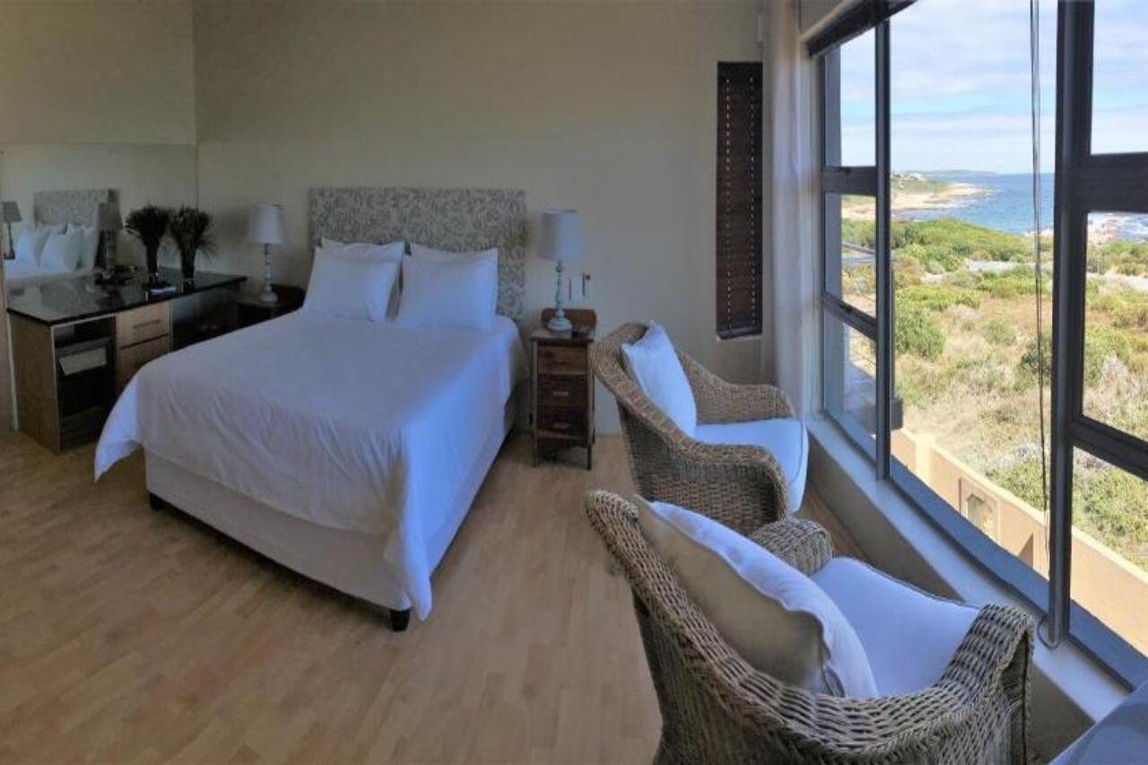 Marine 5 Boutique Hotel Gansbaai Exterior photo