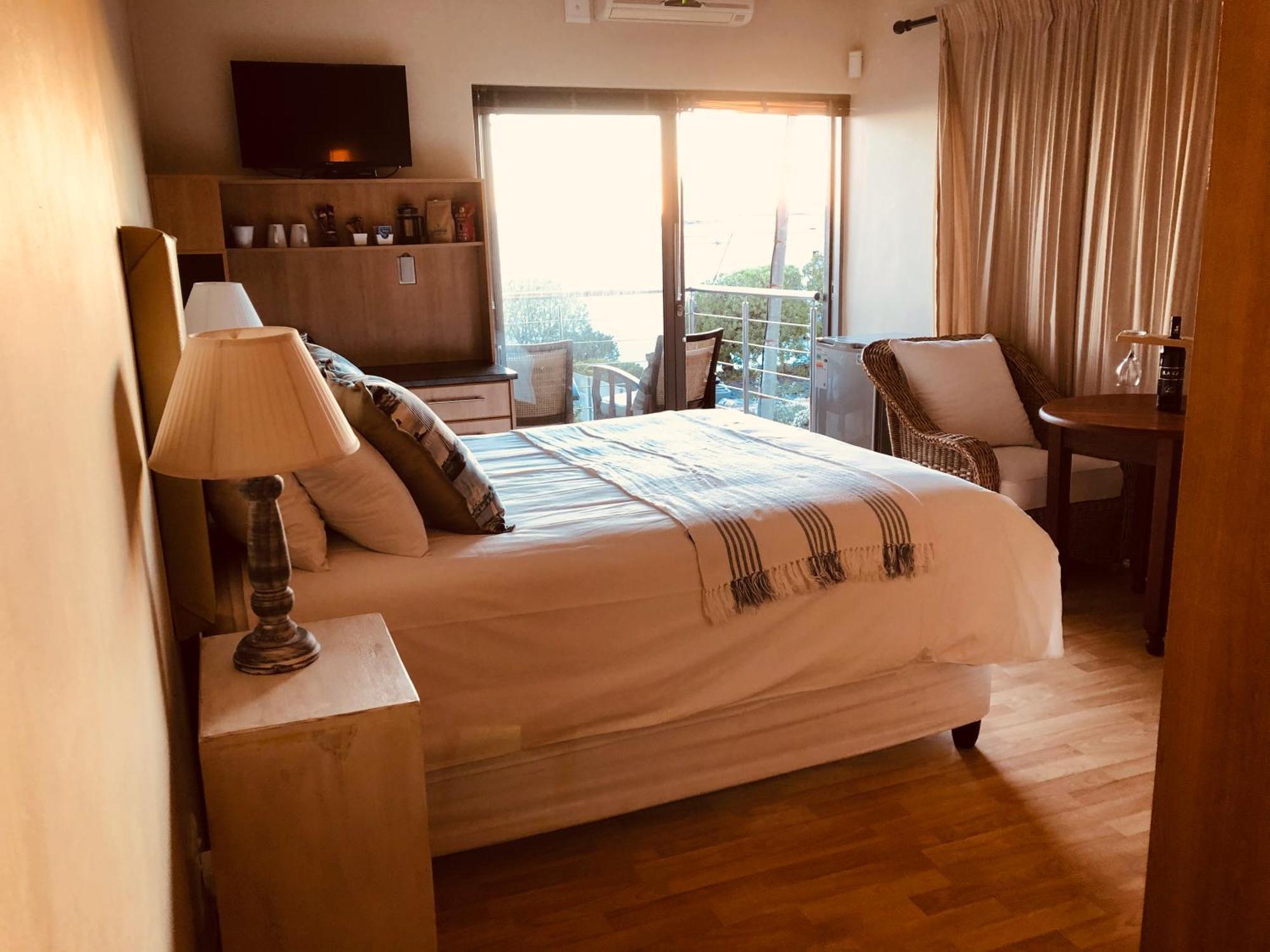 Marine 5 Boutique Hotel Gansbaai Exterior photo